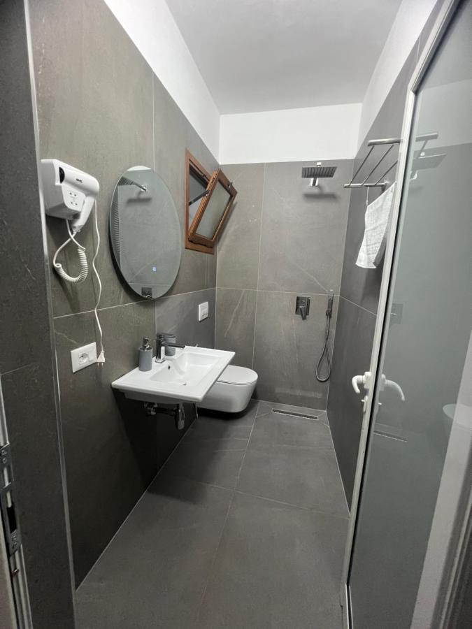 Villa Rreze Dielli Vlorë Exteriör bild