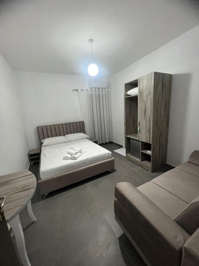 Villa Rreze Dielli Vlorë Exteriör bild
