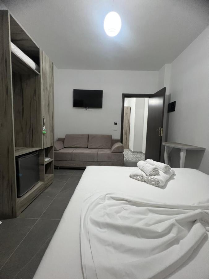 Villa Rreze Dielli Vlorë Exteriör bild