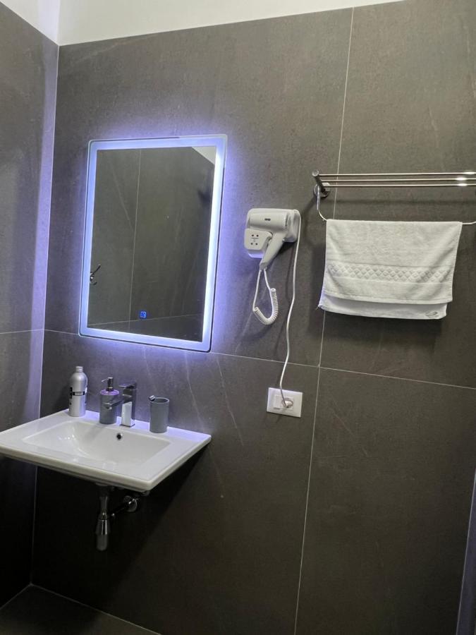 Villa Rreze Dielli Vlorë Exteriör bild