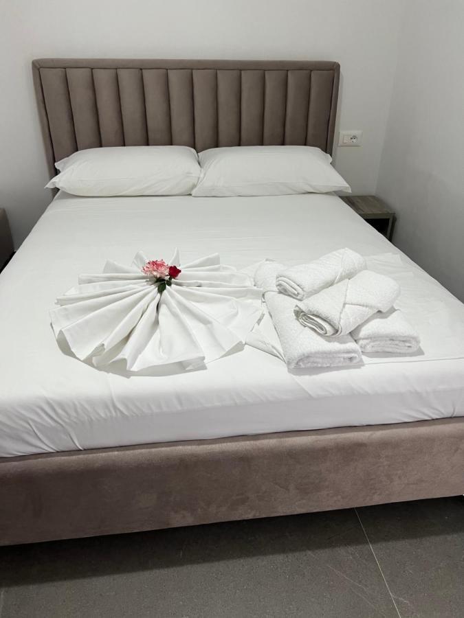 Villa Rreze Dielli Vlorë Exteriör bild