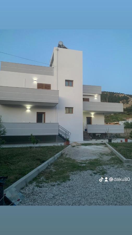Villa Rreze Dielli Vlorë Exteriör bild